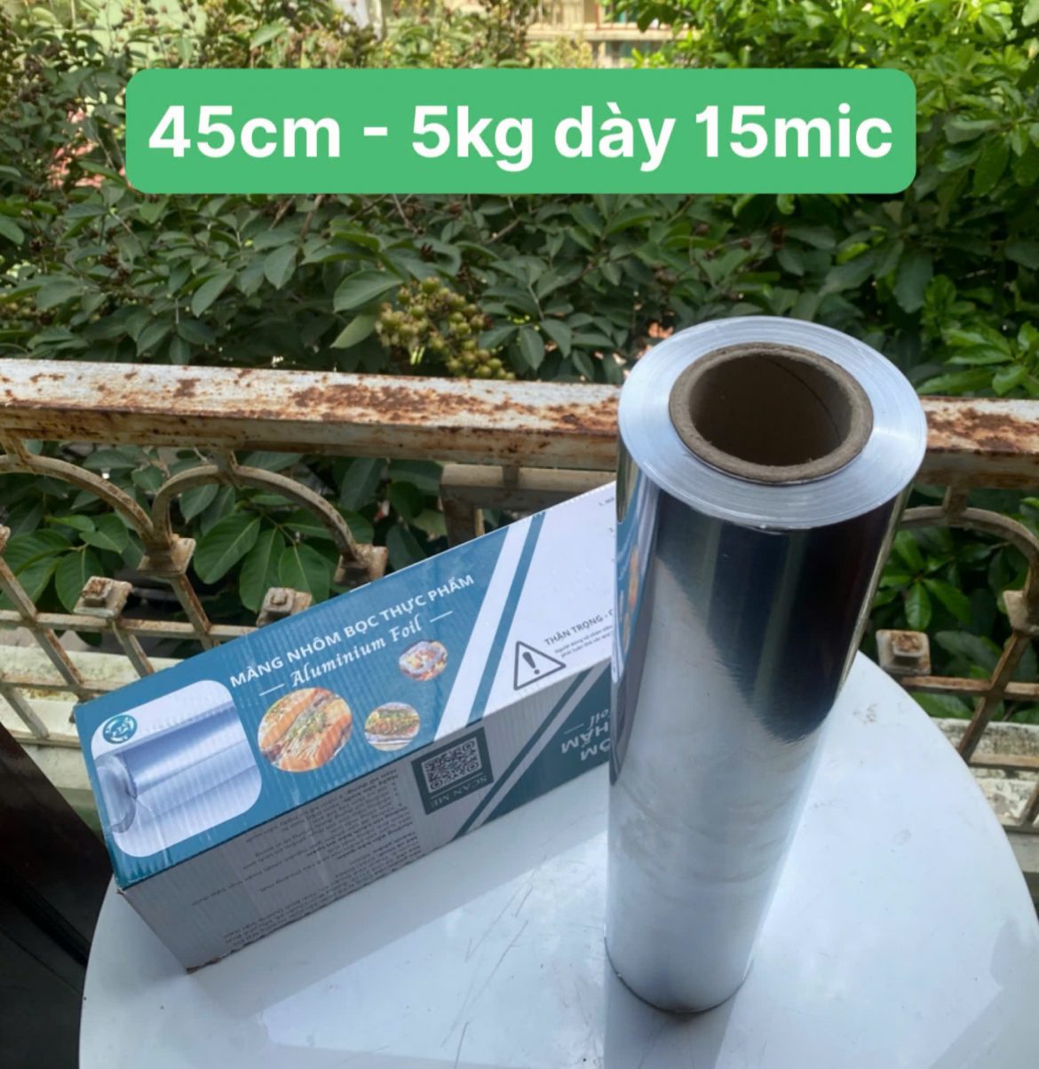 Cuộn giấy bạc bọc thực phẩm FTC rộng 45cm dài 250m dày 15mic