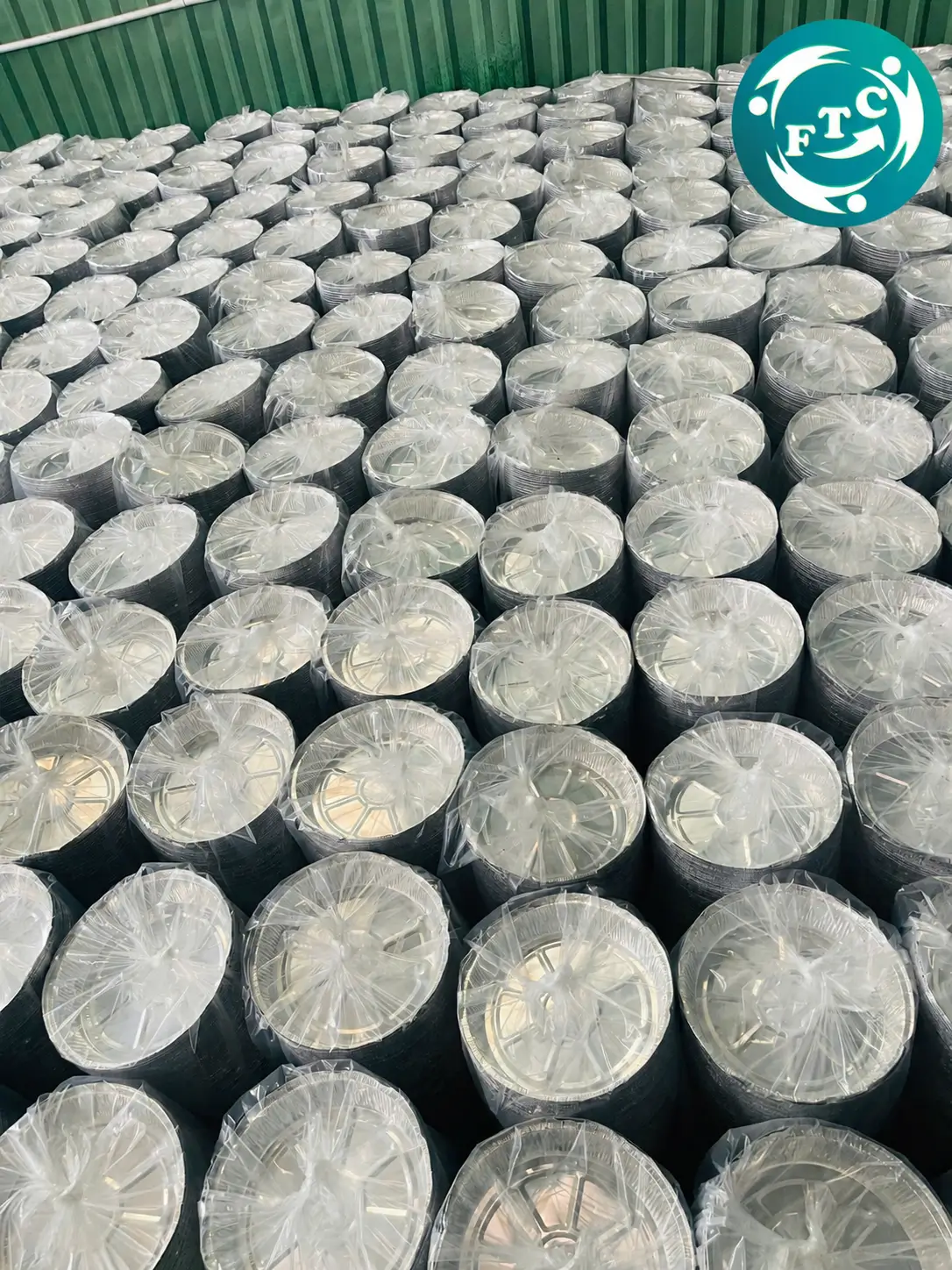 Khay đựng nồi chiên không dầu FTC giúp việc chế biến và vệ sinh nồi chiên trở nên nhẹ nhàng hơn mỗi ngày